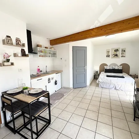 Modernes & Confort A Valence, Drome Валанс