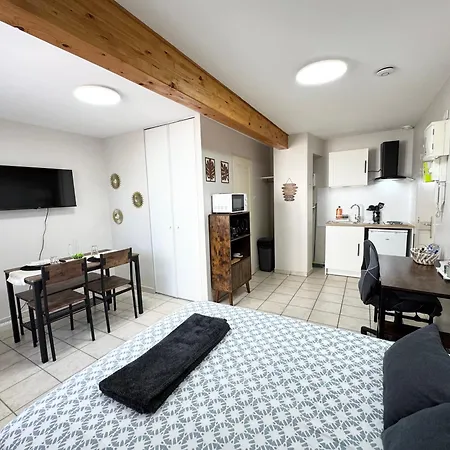 Modernes & Confort A Valence, Drome Apartment