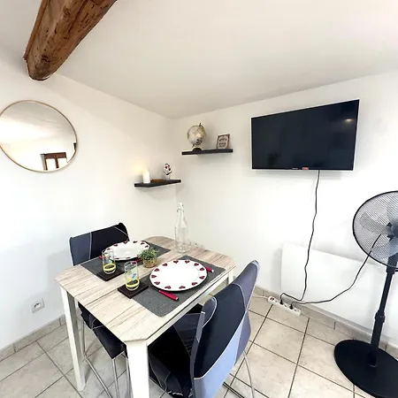 Modernes & Confort A Valence, Drome Апартаменты Валанс
